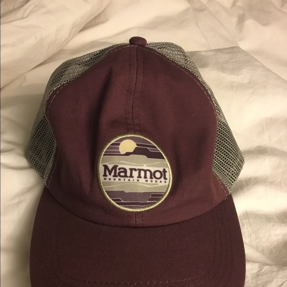 Marmot women’s hiking hat